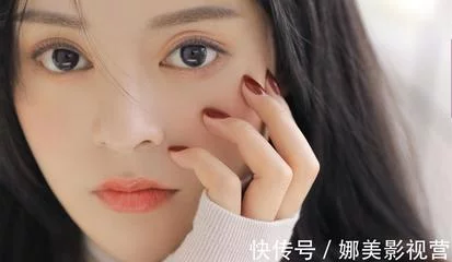 《秘书》